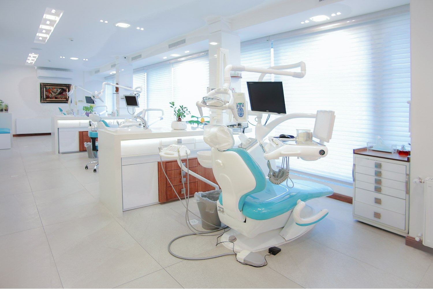 Модерен дентален кабинет T and Co Dental в Пловдив